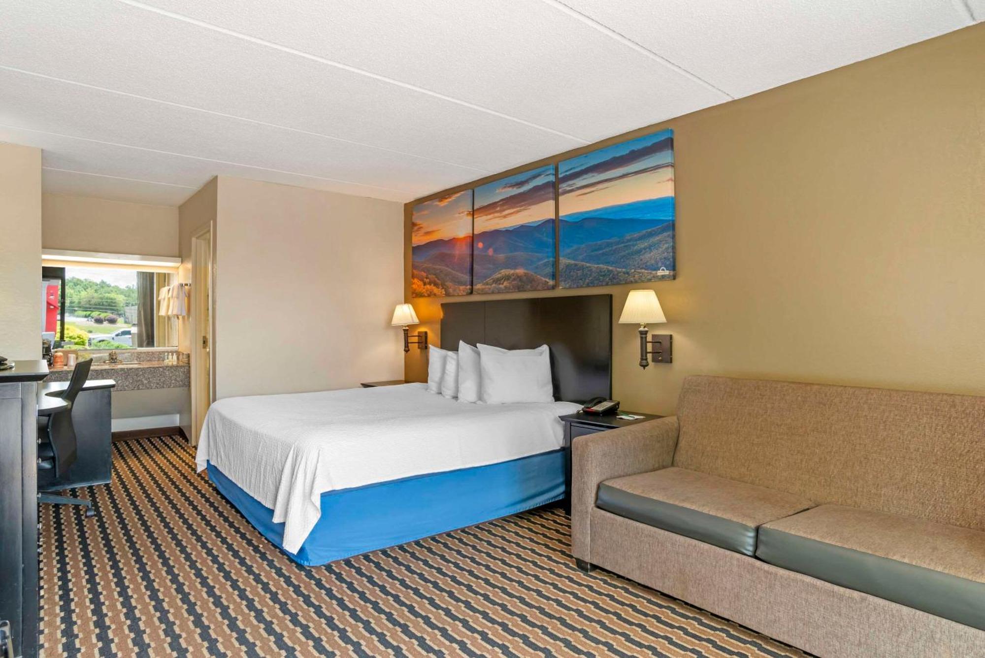 Quality Inn Near Speedway Уилксборо Экстерьер фото